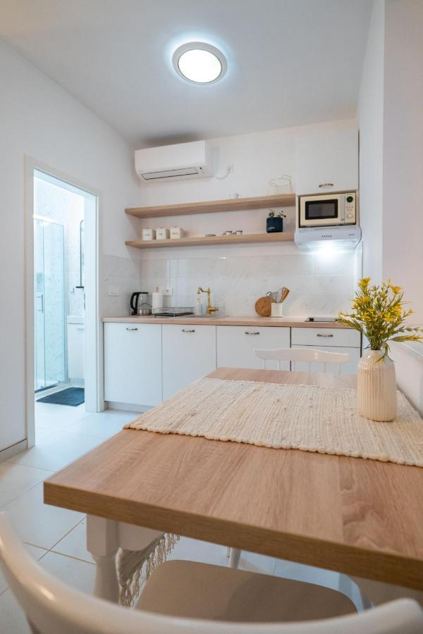 Starry Night Studio Apartment Рийека Екстериор снимка